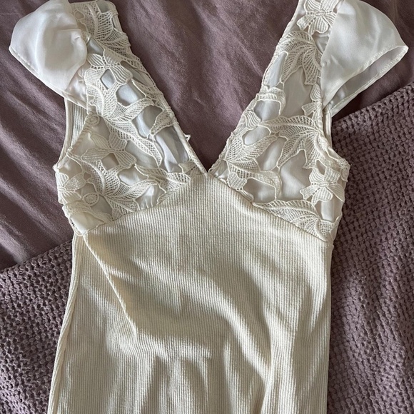 Cream midi dress - Picture 3 of 4